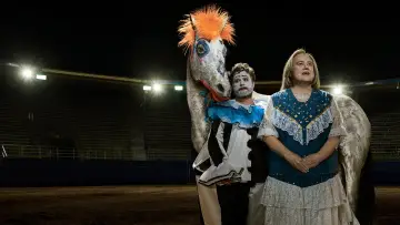 Backdrop for the TV series "Baskets" #1594168