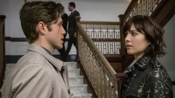 Backdrop к сериалу "BrainDead" #1465436