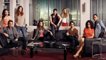 Backdrop for the TV series "Hollywood Heights" #1807195