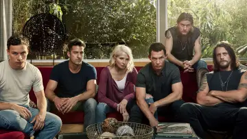 Backdrop к сериалу "Animal Kingdom" #1294940