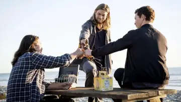 Backdrop к сериалу "Animal Kingdom" #1294974