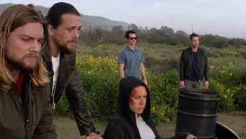 Backdrop к сериалу "Animal Kingdom" #1294975