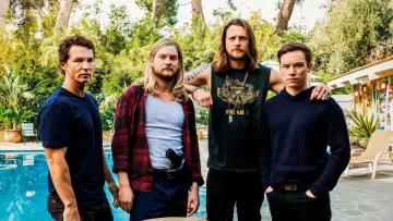 Backdrop к сериалу "Animal Kingdom" #1294977