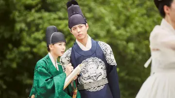 Backdrop к сериалу "Love in the Moonlight" #1405118