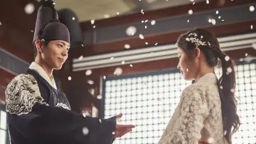 Backdrop к сериалу "Love in the Moonlight" #1405126