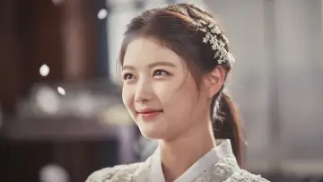 Backdrop к сериалу "Love in the Moonlight" #1405129
