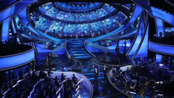 Backdrop for the TV series "Sanremo Music Festival" #1352841