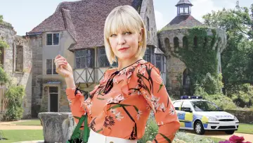 Backdrop к сериалу "Agatha Raisin" #1448123
