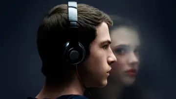 Backdrop к сериалу "13 Reasons Why" #1320711