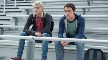 Backdrop к сериалу "13 Reasons Why" #1320735