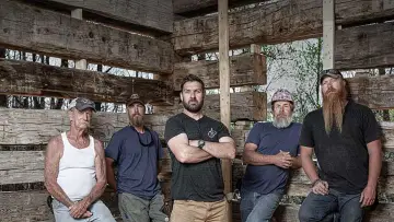 Backdrop for the TV series "Barnwood Builders" #1494963