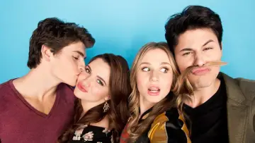 Backdrop for the TV series "Faking It" #1592941