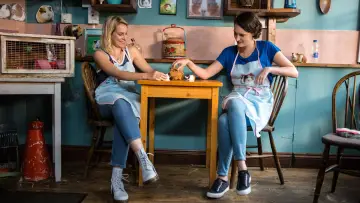 Backdrop for the TV series "Fleabag" #1406291