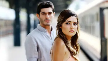 Backdrop к сериалу "Aşk Laftan Anlamaz" #1410939