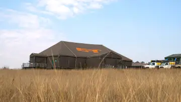 Backdrop for the TV series "The Grand Tour" #1336297
