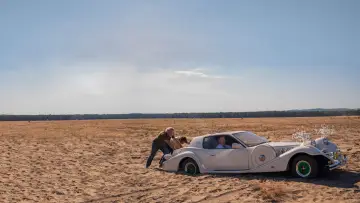 Backdrop for the TV series "The Grand Tour" #1336308