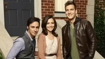 Backdrop for the TV series "Chasing Life" #1597929