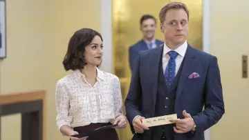 Backdrop for the TV series "Powerless" #1747627