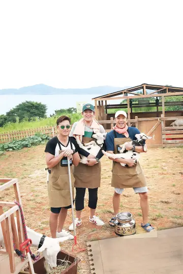 Poster for the TV series "Three Meals a Day: Fishing Village" #1428688