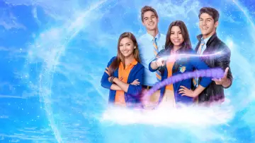 Backdrop for the TV series "Every Witch Way" #1539780