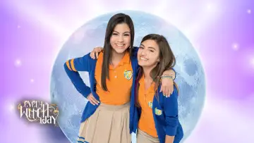 Backdrop for the TV series "Every Witch Way" #1539797