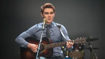 Backdrop к сериалу "Riverdale" #1276276