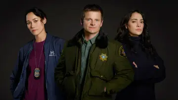 Backdrop for the TV series "The Crossing" #1904777