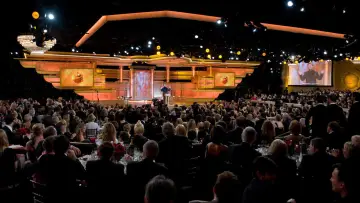 Backdrop к сериалу "Golden Globe Awards" #1296240
