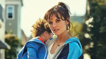 Backdrop for the TV series "SMILF" #1813412