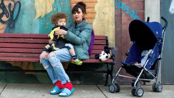 Backdrop for the TV series "SMILF" #1813415