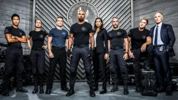 Backdrop к сериалу "S.W.A.T." #1245493