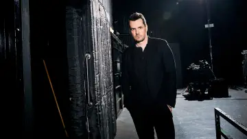 Backdrop for the TV series "The Jim Jefferies Show" #1596454