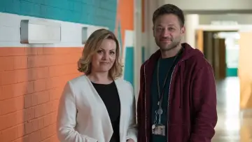Backdrop for the TV series "Ackley Bridge" #1850334