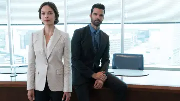Backdrop for the TV series "Burden of Truth" #1790570