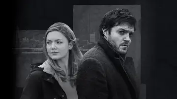 Backdrop к сериалу "Strike" #1386715