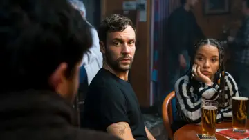 Backdrop к сериалу "Strike" #1386717