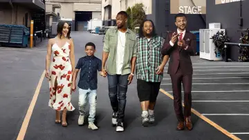 Backdrop for the TV series "White Famous" #1599317