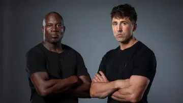 Backdrop к сериалу "Celebrity Hunted" #1317050