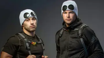 Backdrop к сериалу "Celebrity Hunted" #1317052