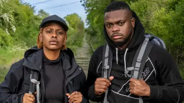 Backdrop к сериалу "Celebrity Hunted" #1317063
