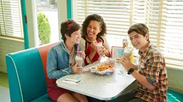 Backdrop к сериалу "Andi Mack" #1458263
