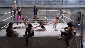Backdrop к сериалу "GLOW" #1404472