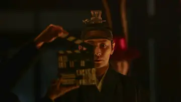Backdrop for the TV series "Kingdom" #1401734
