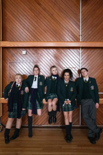 Poster к сериалу "Derry Girls" #1428103