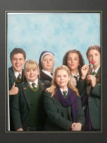 Poster к сериалу "Derry Girls" #1428107