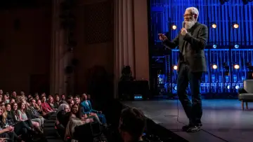 Backdrop for the TV series "My Next Guest Needs No Introduction with David Letterman" #1484108