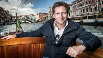 Backdrop for the TV series "Italy