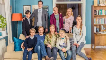Backdrop for the TV series "Bonus Family" #1597142