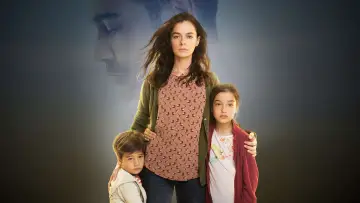 Backdrop к сериалу "Woman" #1446638