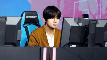 Backdrop к сериалу "Run BTS!" #1396637